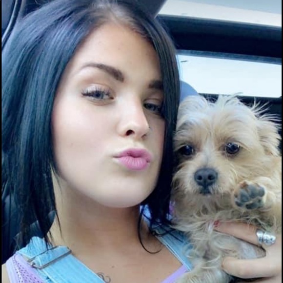 Meet your Posher, Ashley - Picture 1 of 1